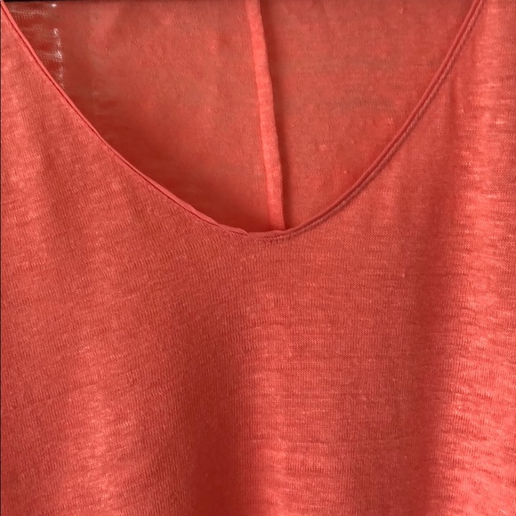 Ann Taylor V-neck slub knit T-shirt - Picture 4 of 4